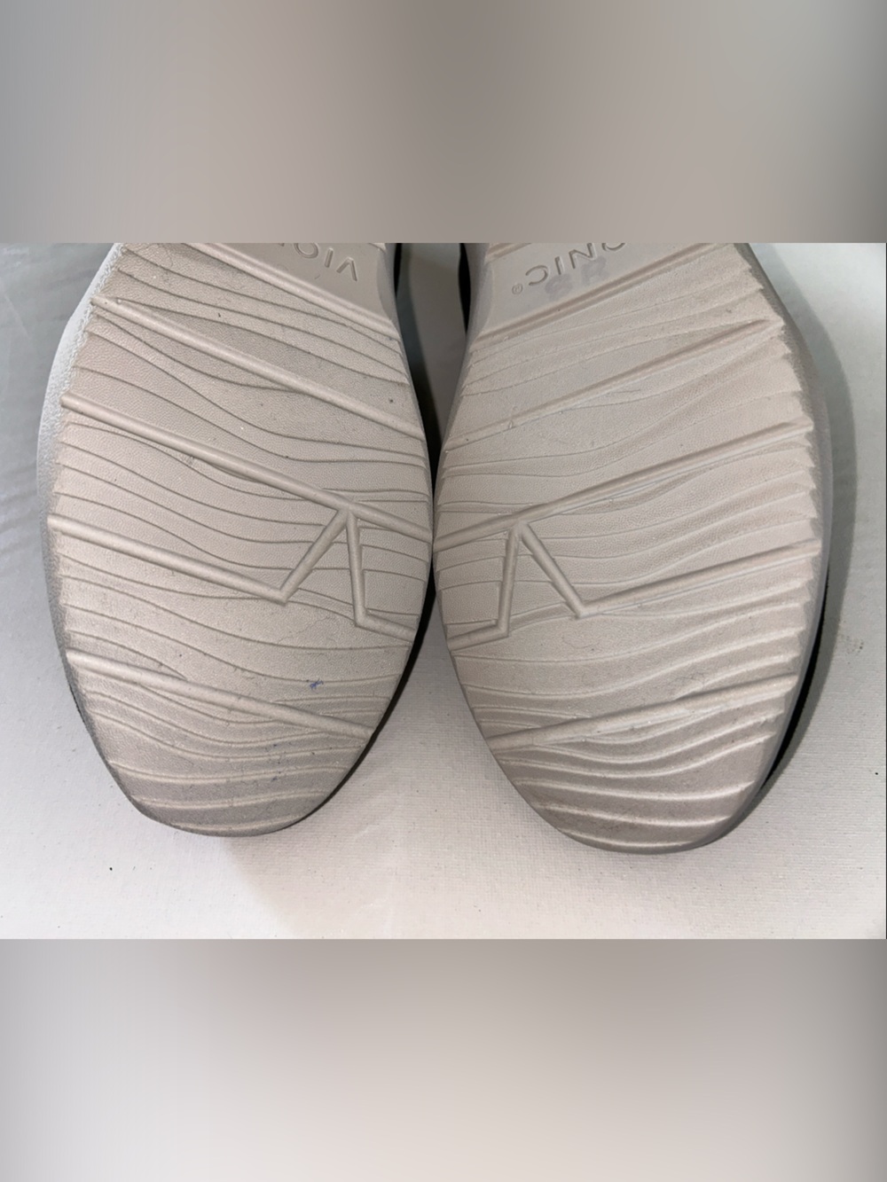 NWOB Vionic Magnolia Denver Black Casual Slip-On Flats with Snakeskin Accent - Picture 8 of 10